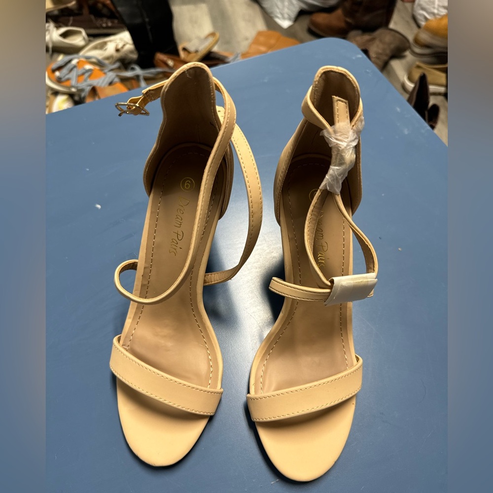 Dream Pairs Nude Strappy Heels
